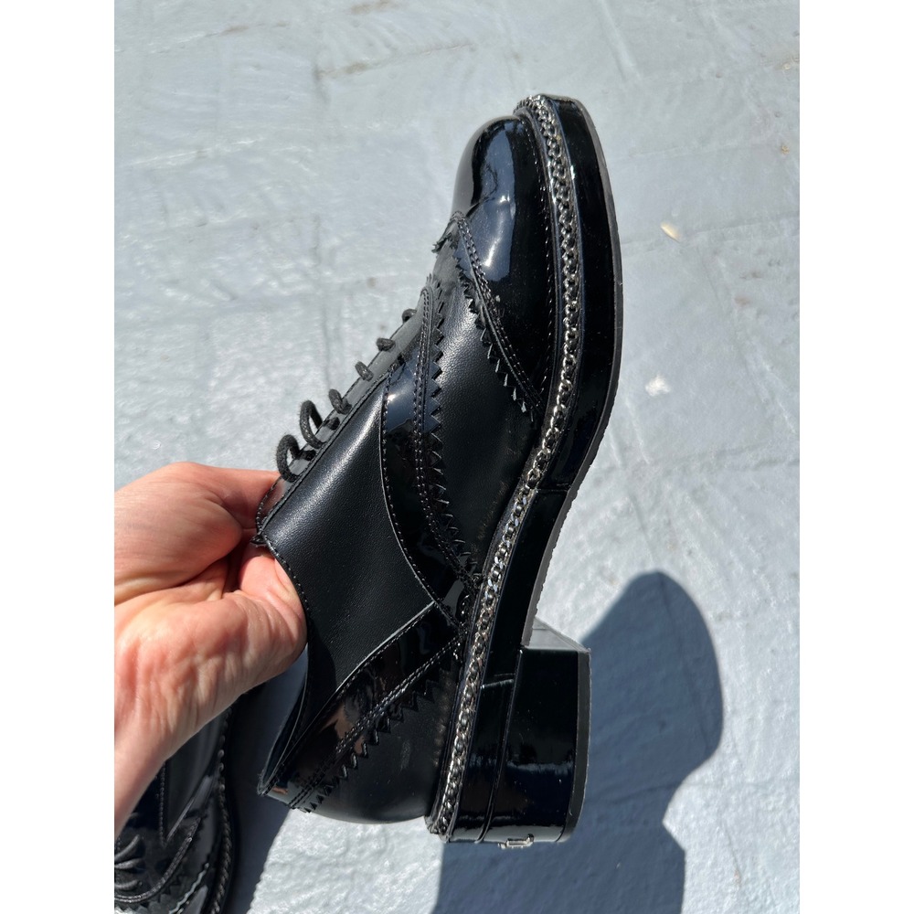 Chanel Black Leather Patent Chain Trim Wingtip Oxford Shoes womens 38.5 - Picture 9 of 16